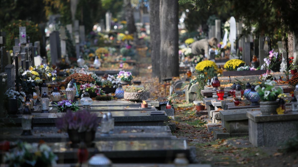 Czy zakaz handlu obowiązuje w dzień Wszystkich Świętych?