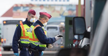 Otwarcie granic w UE. Nasi sąsiedzi z południa już otworzyli przejścia