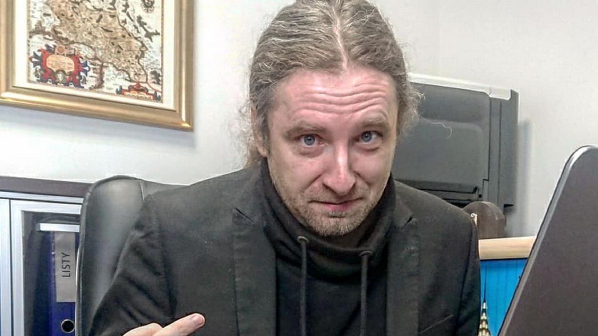 Dobromir Sośnierz nie wynosi śmieci. Sąsiedzi mają dosyć