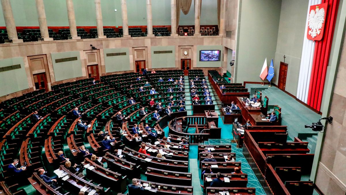 sejm i senat premie nagrody koronawirus
