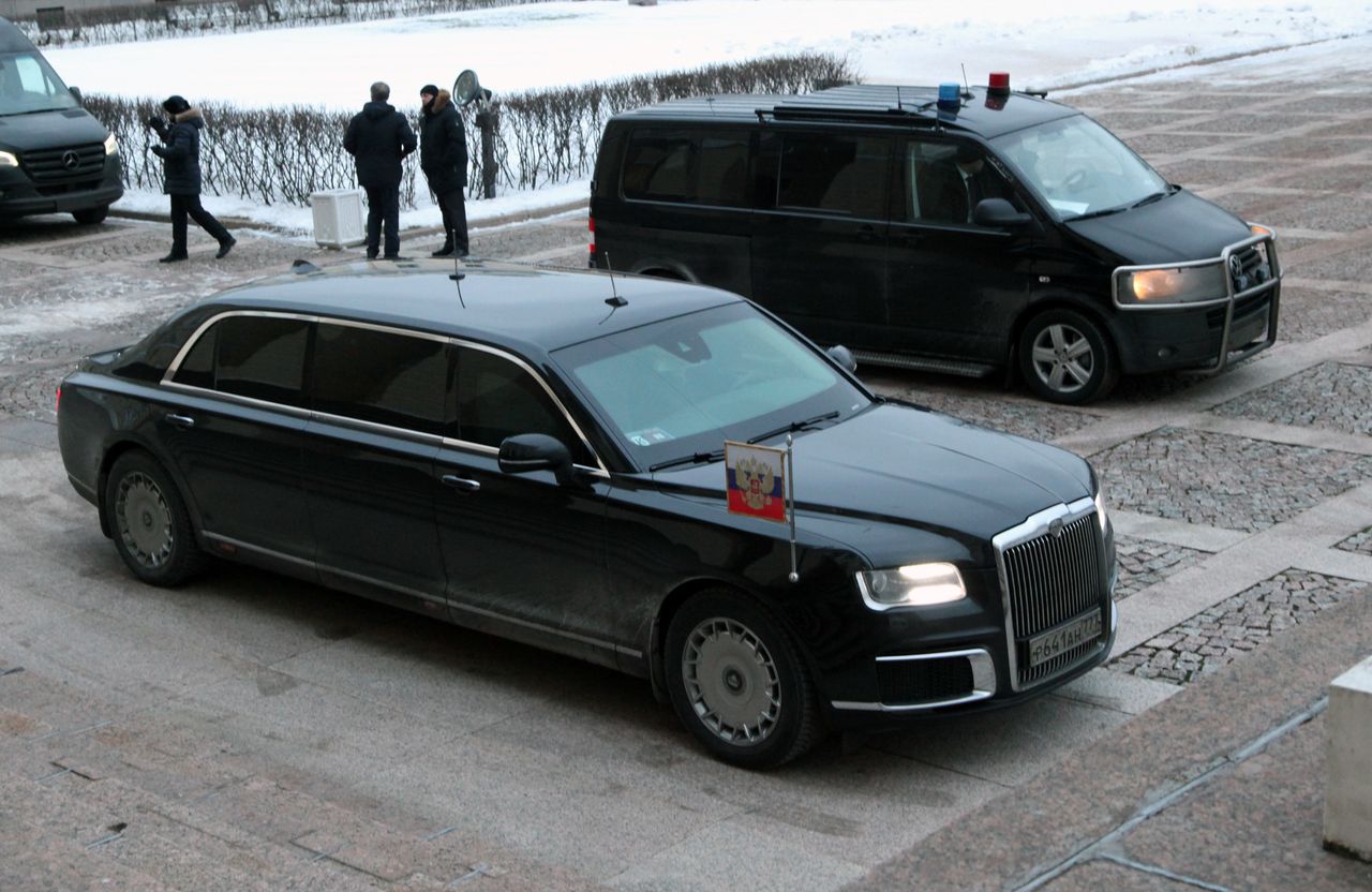 Aurus Senat is a limousine that Vladimir Putin drives every day.