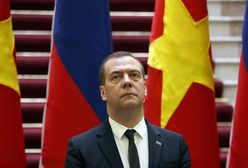 Absurdalny artykuł Miedwiediewa. Pisze o "upadku polskiej państwowości"