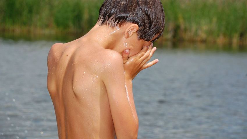 Myślisz, że woda w jeziorze jest czysta? Przeczytaj