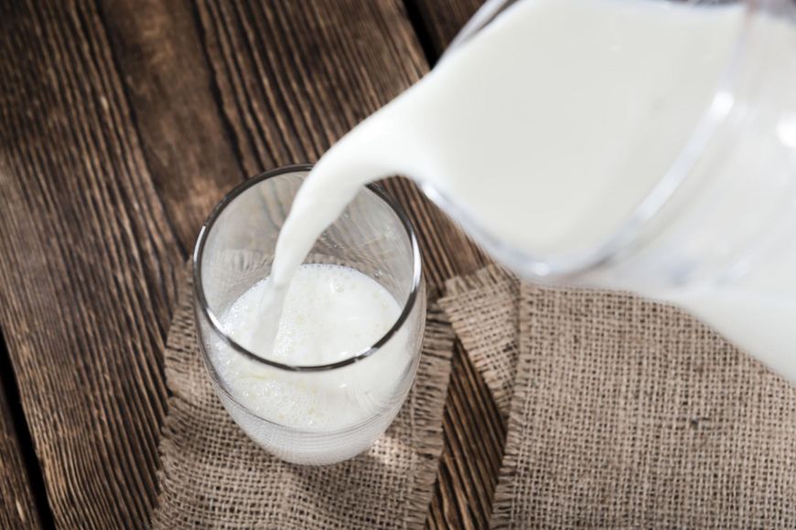 Mleko zawiera wiele ważnych składników, które potrzebne są nam do prawidłowego rozwoju organizmu