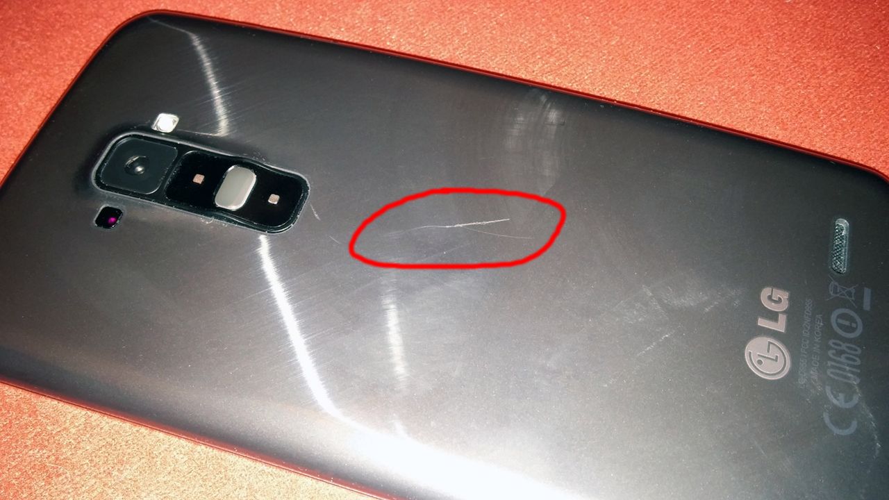 LG G Flex - samoregenerująca się obudowa zdaje egzamin, ale... 3
