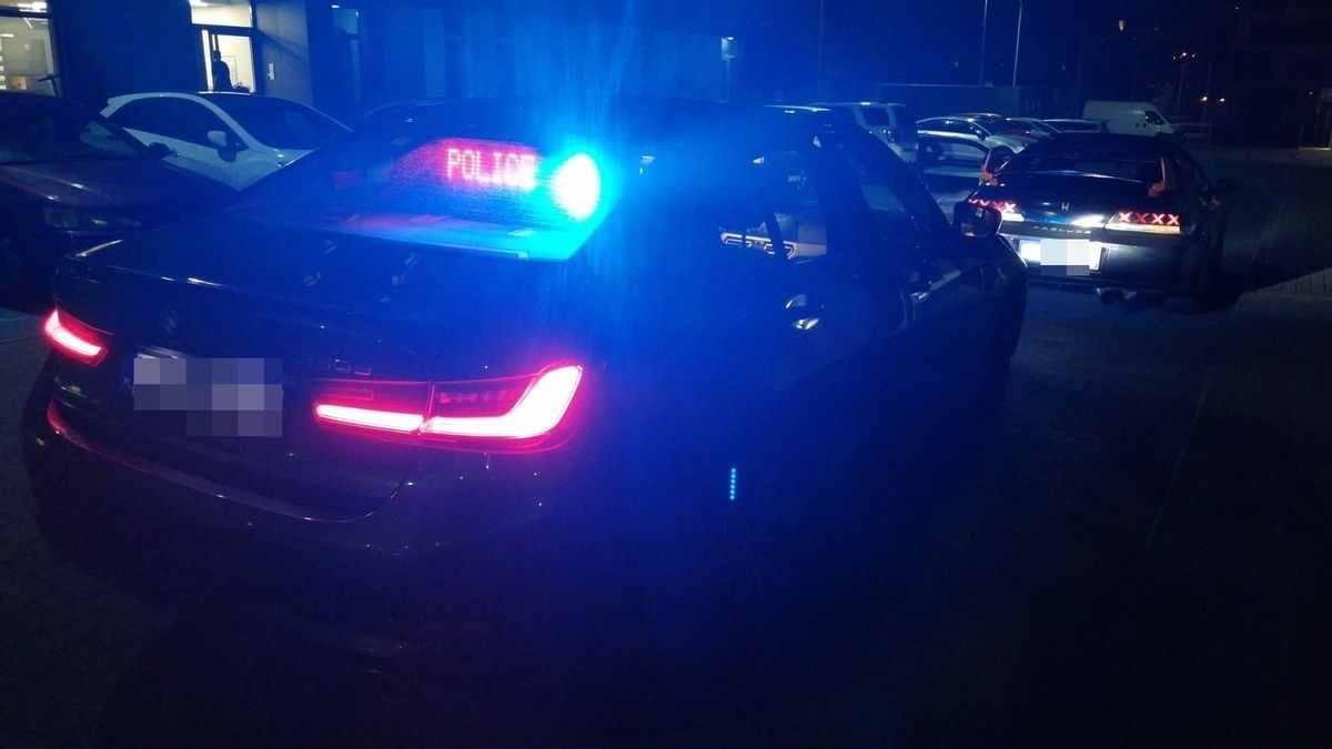 Policjanci zatrzymali dowód rejestracyjny kierowcy hondy