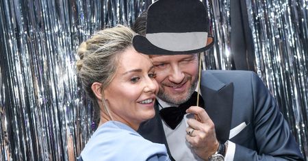 Radosław Majdan chwali się WYLUZOWANĄ Małgorzatą Rozenek na huśtawce i dowcipkuje: "Sylwestra NIE OBCHODZIMY wcześniej" (FOTO)