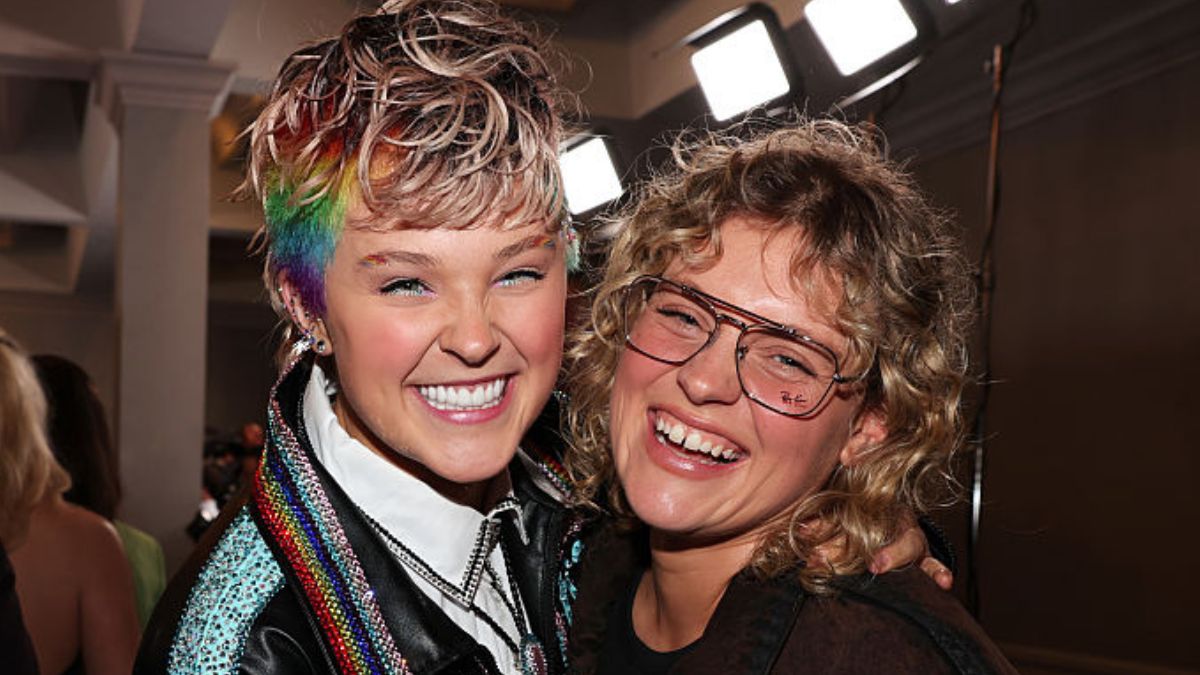 JoJo Siwa rzuciła dziewczynę. Rozstały się w oparach skandalu