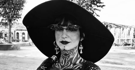 30-letnia influencerka i jej partner odnalezieni martwi przy drodze. Na ich ciałach znaleziono ślady ran postrzałowych