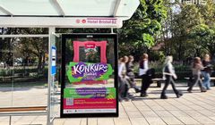 Żabka z niestandardową kampanią OOH. Puste ramy pojawiły się na przystankach