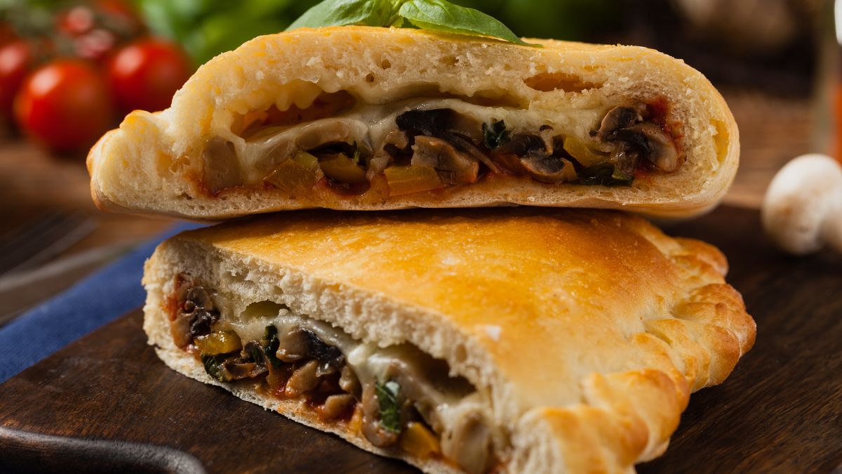 Włoski pieróg faszerują sezonowym dodatkiem