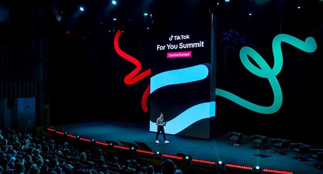 Zasięgi budowane na emocjach – lekcje od ekspertów z TikTok For You Summit Central Europe