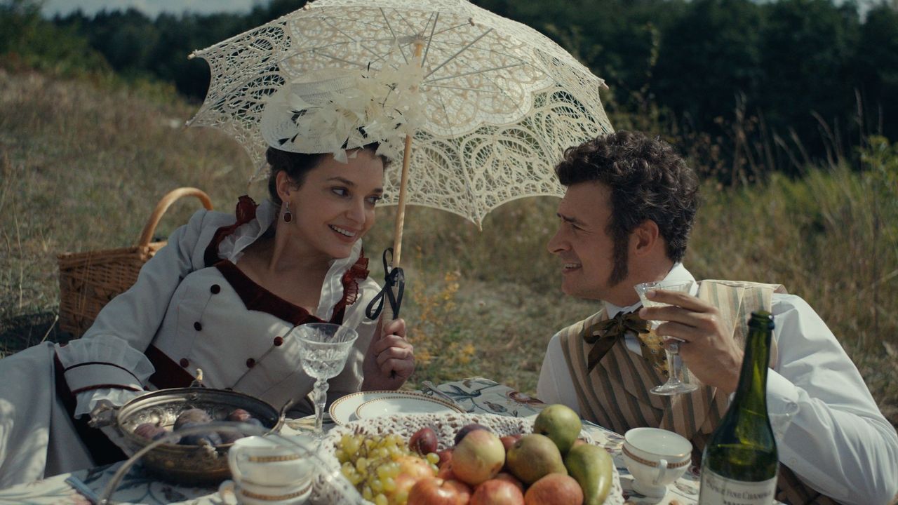 Maria Dębska o "Lalce". "Miałam suknię, która ważyła 10 kilo"