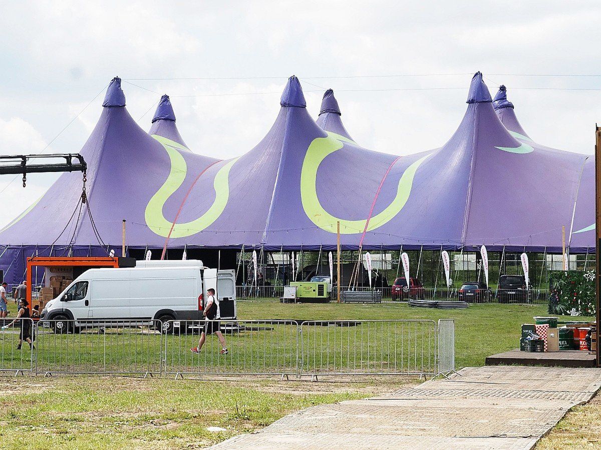 Łódź Summer Festival 2025. Na Łódzkich Błoniach trwają przygotowania do festiwalu