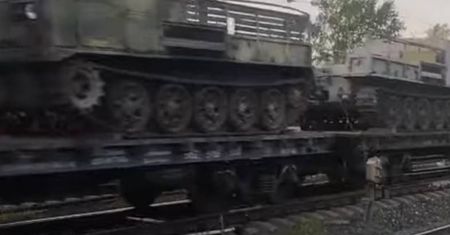 Zmierzają do Ukrainy. Mieszkańcy dostrzegli transport
