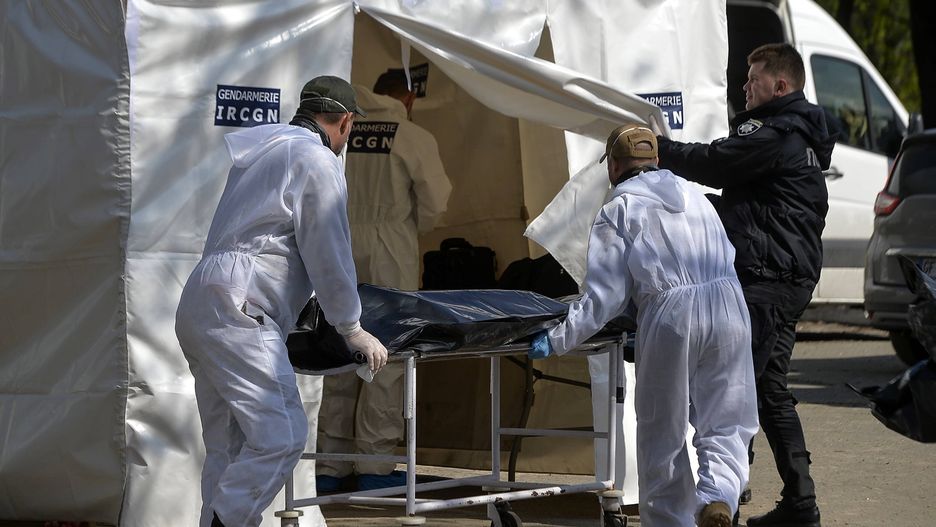 Masakra w Buczy. Wstrząsające relacje w raporcie Amnesty International 