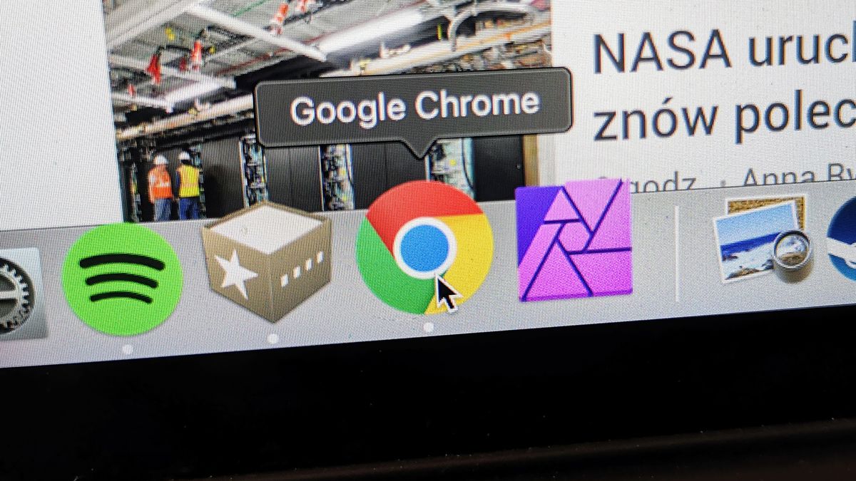 Google Chrome z plakietkami i powiadomieniami. Czy tego właśnie chcemy?