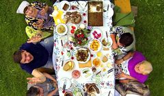 „Kuchenne podboje Karolaka” w Święta w TVP1. Producentem Grupa Bauer