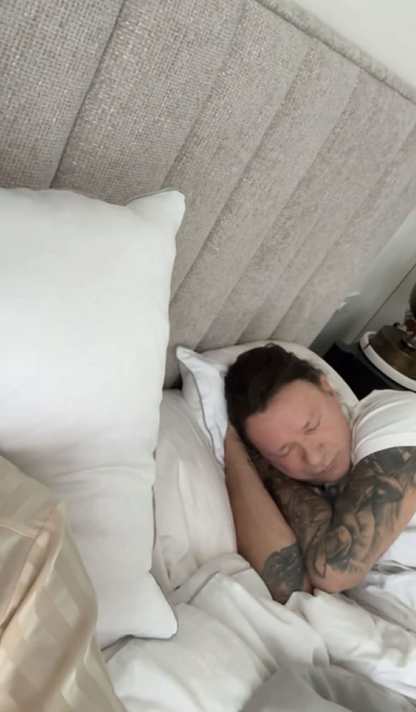 Małgorzata Rozenek nadaje z łóżka BEZ MAKIJAŻU