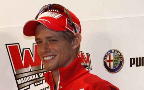 Casey Stoner po operacji nadgarstka