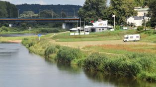 Gorzów Wielkopolski: Kamperowisko, a nie grillowisko?!? Radne zaskoczone odpowiedzią w sprawie placu nad Wartą
