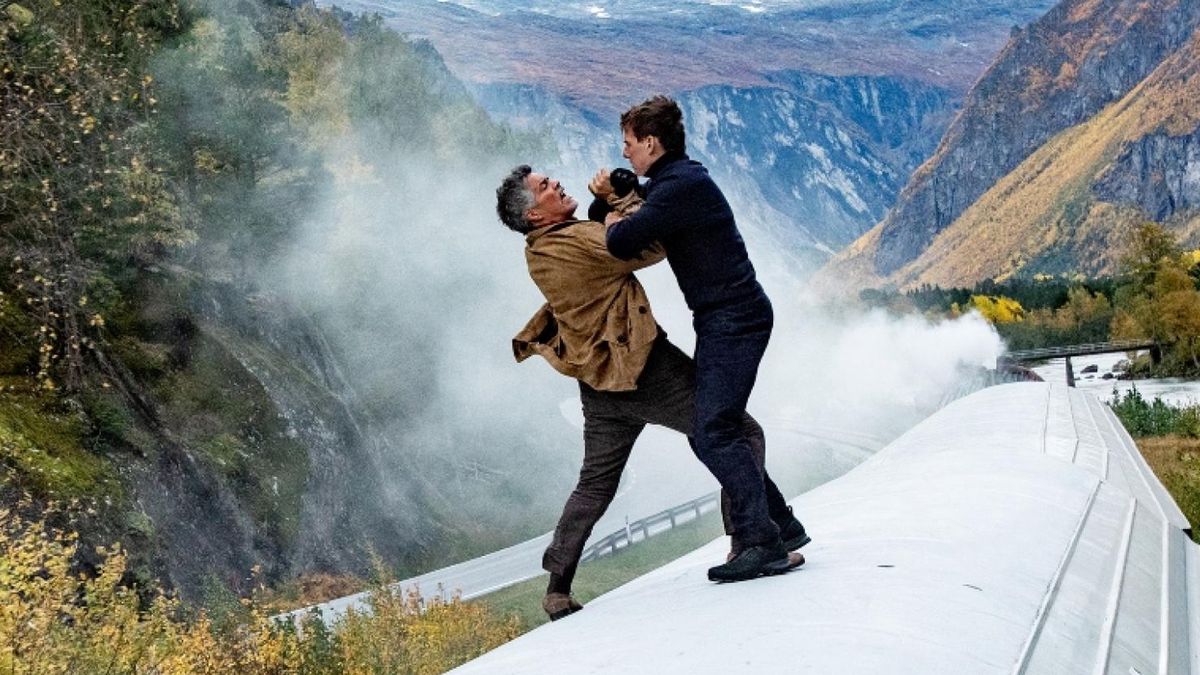 W dobrym filmie akcji nie może zabraknąć walki na dachu pędzącego pociągu, "Mission Impossible" dowozi