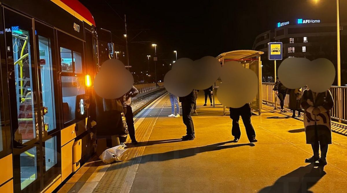 Motornicza i pasażerka tramwaju uratowały życie mężczyzny.