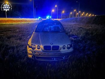 Opole: Szybka i pijana 19-latka rozbiła bmw w rowie. Jej koleżanki zostały ranne