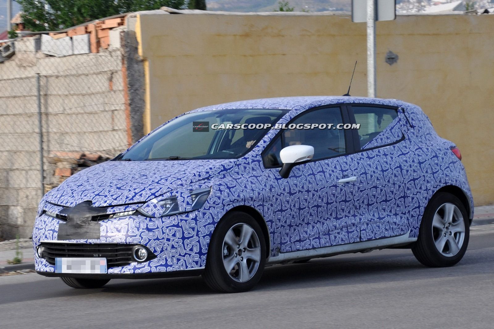 2013 Renault Clio (źródło: Carscoop)