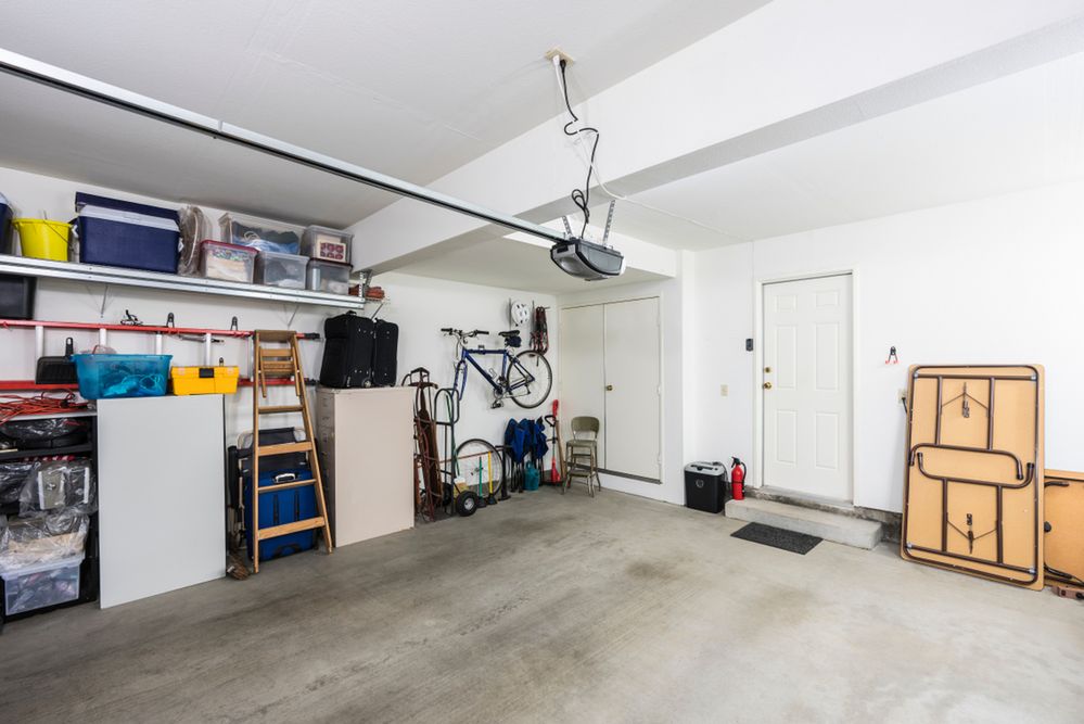 Salon dla Twojego auta, czyli jak zaaranżować garaż