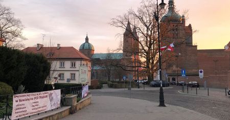 Zaproszenie na mikołajkowe zwiedzanie dwóch płockich katedr