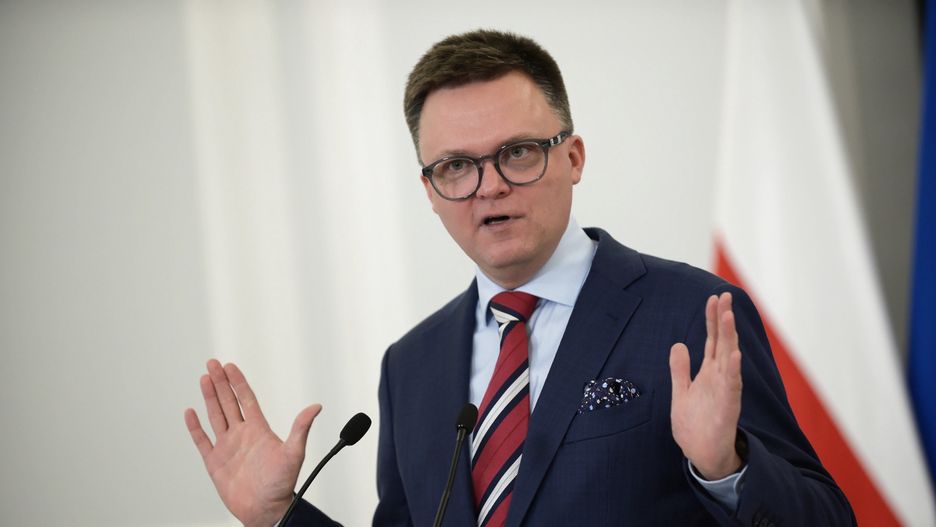 Hołownia liderem rankingu. Pokonał Dudę