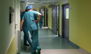 Dotarli do raportu o pensjach lekarzy i pielęgniarek. Oto stawki