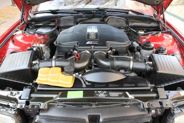 BMW E38 V8