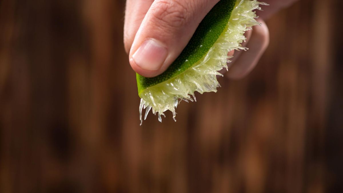Uważaj na cytrusy w lecie. W połączeniu ze słońcem są niebezpieczne