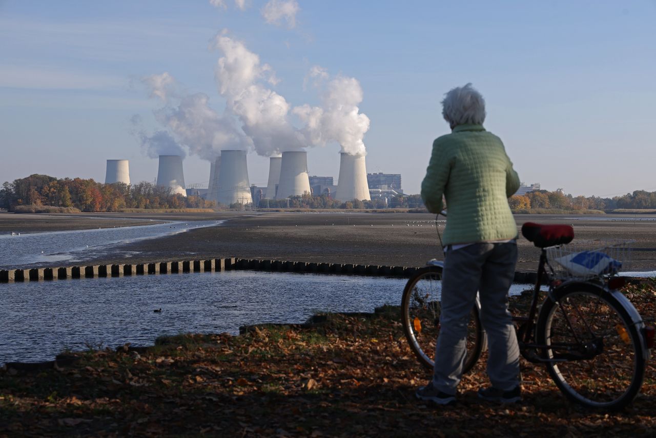 Niemcy nie osiągną celów klimatycznych? Duży problem Berlina. Na zdjęciu elektrownia węglowa we wsi Jänschwalde we wschodniej części Niemiec