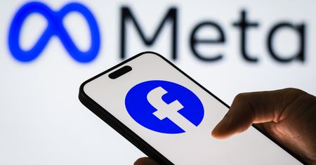 CERT Polska ostrzega przed oszustami na Facebooku. Meta usuwa materiał
