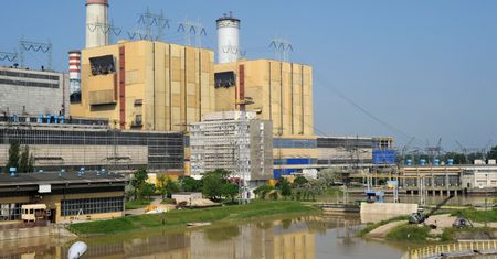 "Postój" w polskich elektrowniach. W chwili próby naszą energetykę ratuje jedno