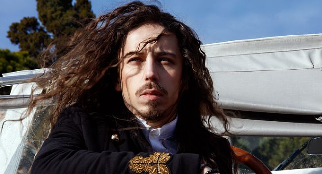 Michał Szpak: w „The Voice of Poland” zakaz tęczowych paznokci i sprawdzanie podeszw butów