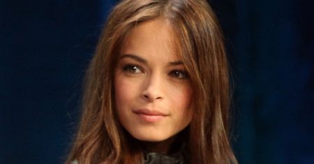 Kristin Kreuk była w sekcie. Jej serialowa koleżanka trafiła do więzienia