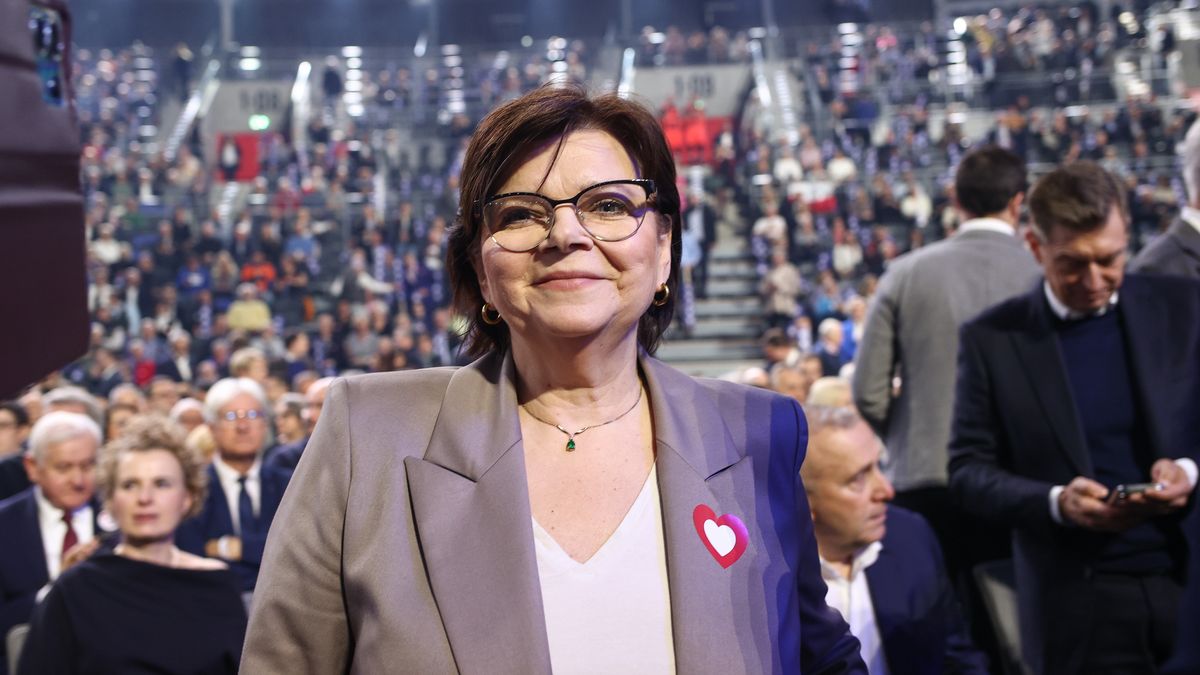 Minister zdrowia Izabela Leszczyna podczas konwencji Rafała