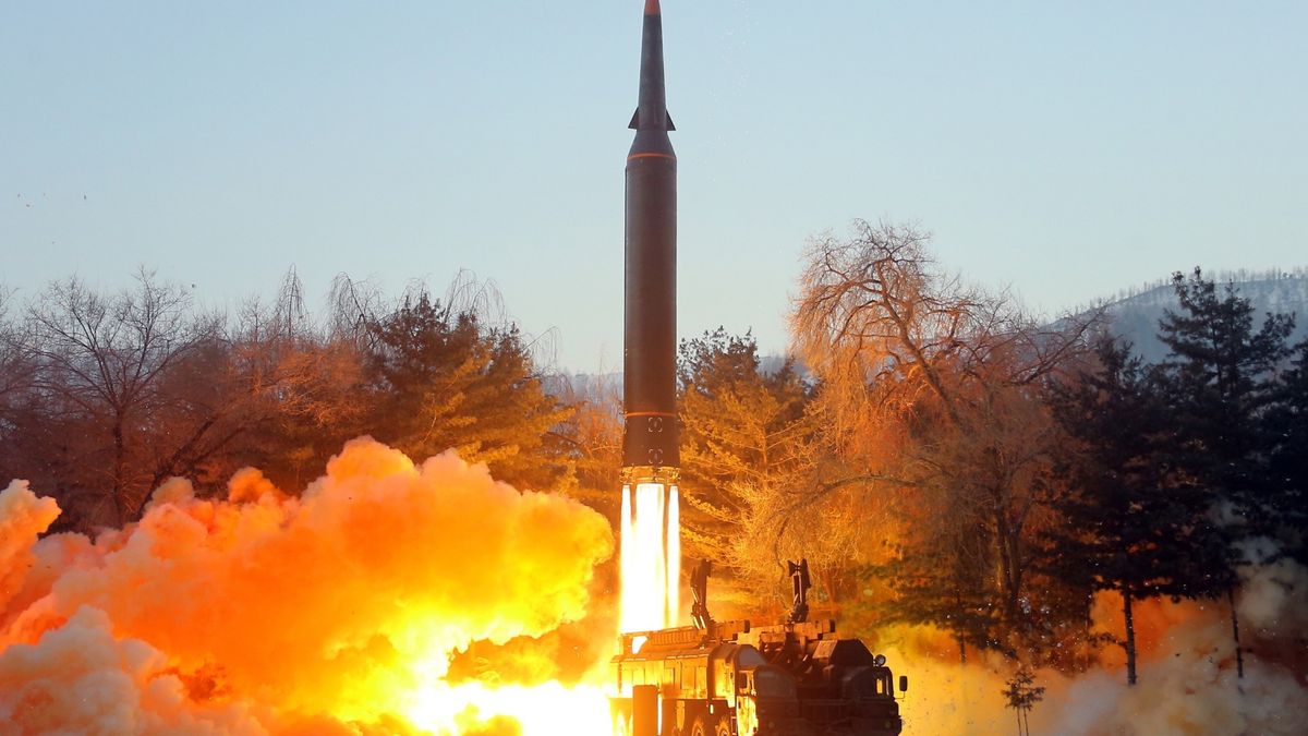 Kim Dzong Un testuje nową broń 