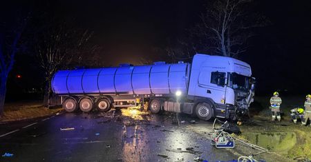 Śmiertelny wypadek w Martągu. Spłonęło auto osobowe