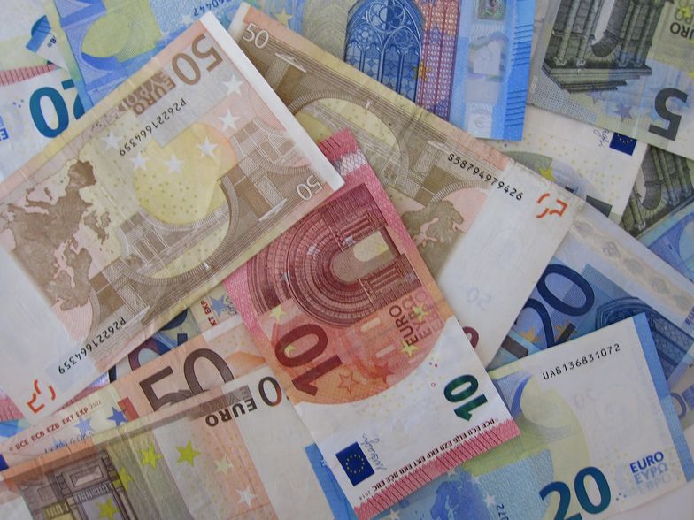 Kursy walut NBP 23.05.2020 Sobotni kurs euro, funta, dolara i franka szwajcarskiego 