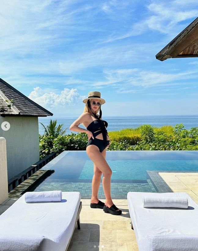 Weronika Sowa pozuje na Bali