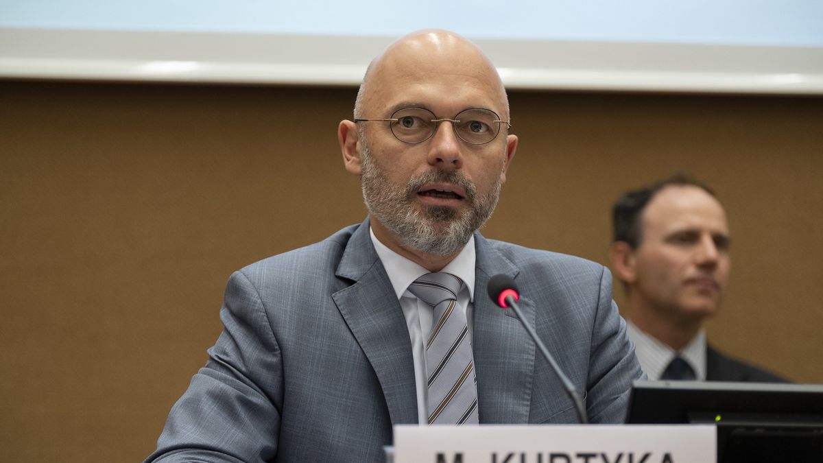 Michał Kurtyka odpowiedział senatorowi Gawłowskiemu na pytania dotyczące przejęcia PGE EJ