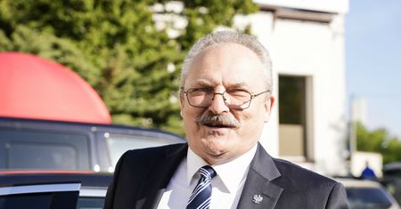 Marek Jakubiak ze szczątkowym poparciem. Oto wyniki exit poll