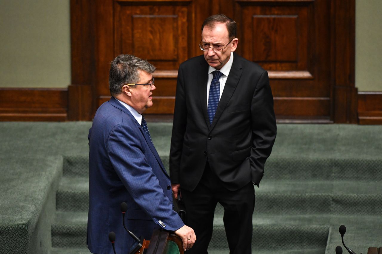 Zmiana w służbach w ostatniej chwili. Premier zwrócił się z wnioskiem