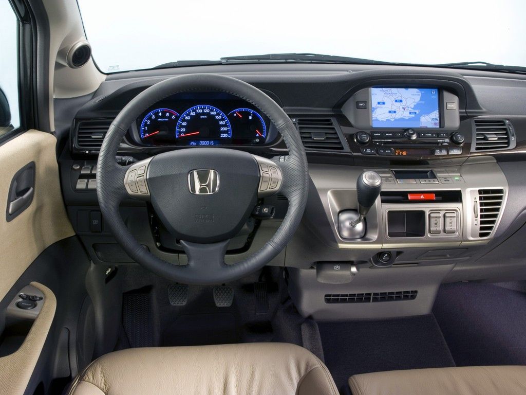 Honda FR-V 5