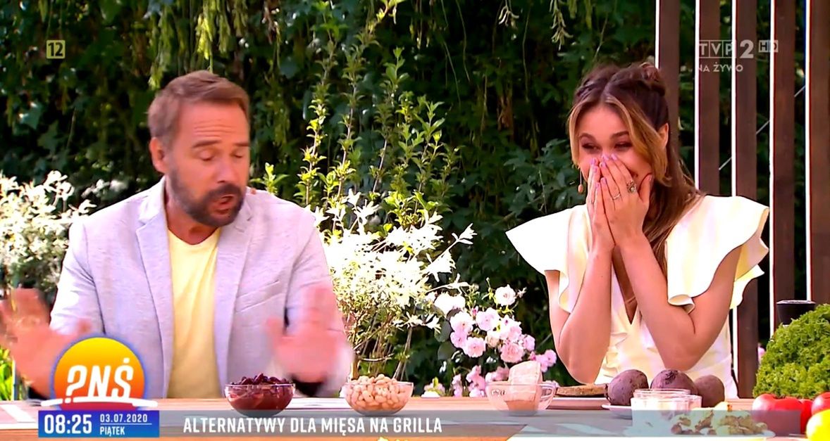 Łukasz Nowicki rzuca pieczywem na wizji